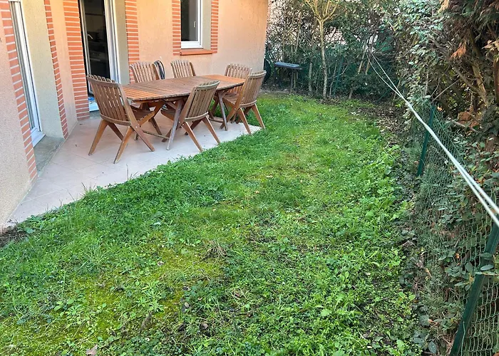 Deux Jardin Parking Portet-sur-Garonne