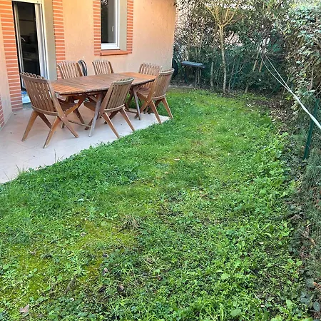 Deux Jardin Parking Portet-sur-Garonne