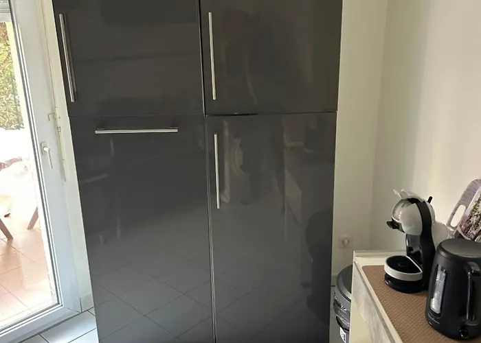 Deux Jardin Parking Апартаменты Порте-сюр-Гарон